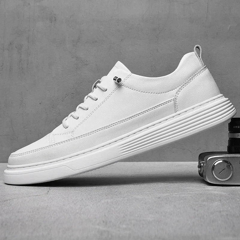 Men’s Low-Top Sneakers with Tonal Stitching and Lace-Up Closure