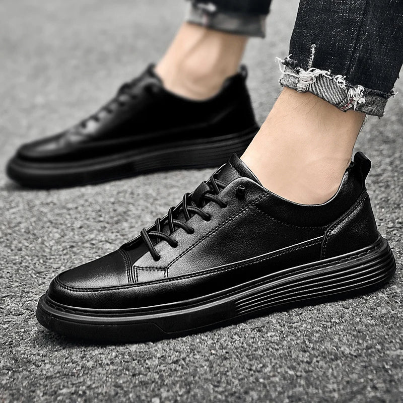 Men’s Low-Top Sneakers with Tonal Stitching and Lace-Up Closure